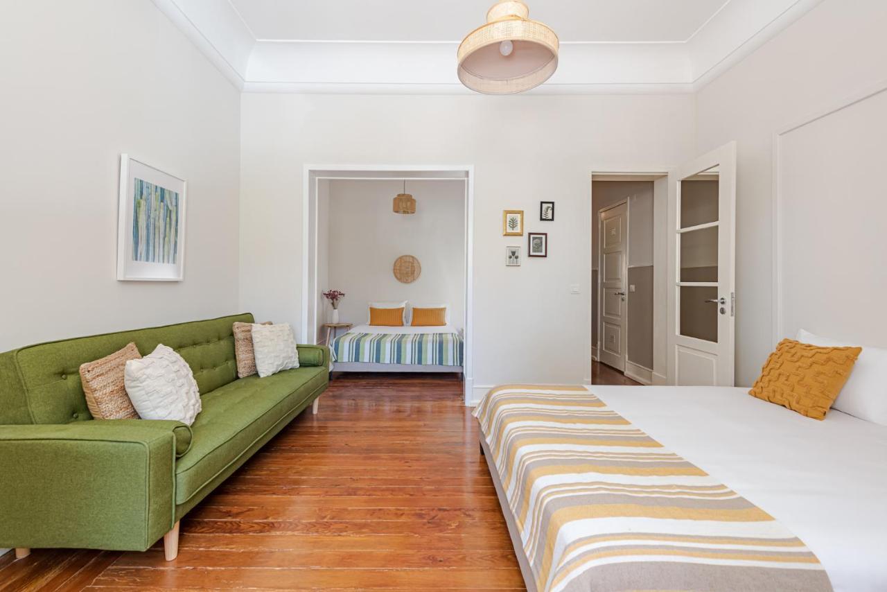 The Local Guest House Lisbon Bagian luar foto