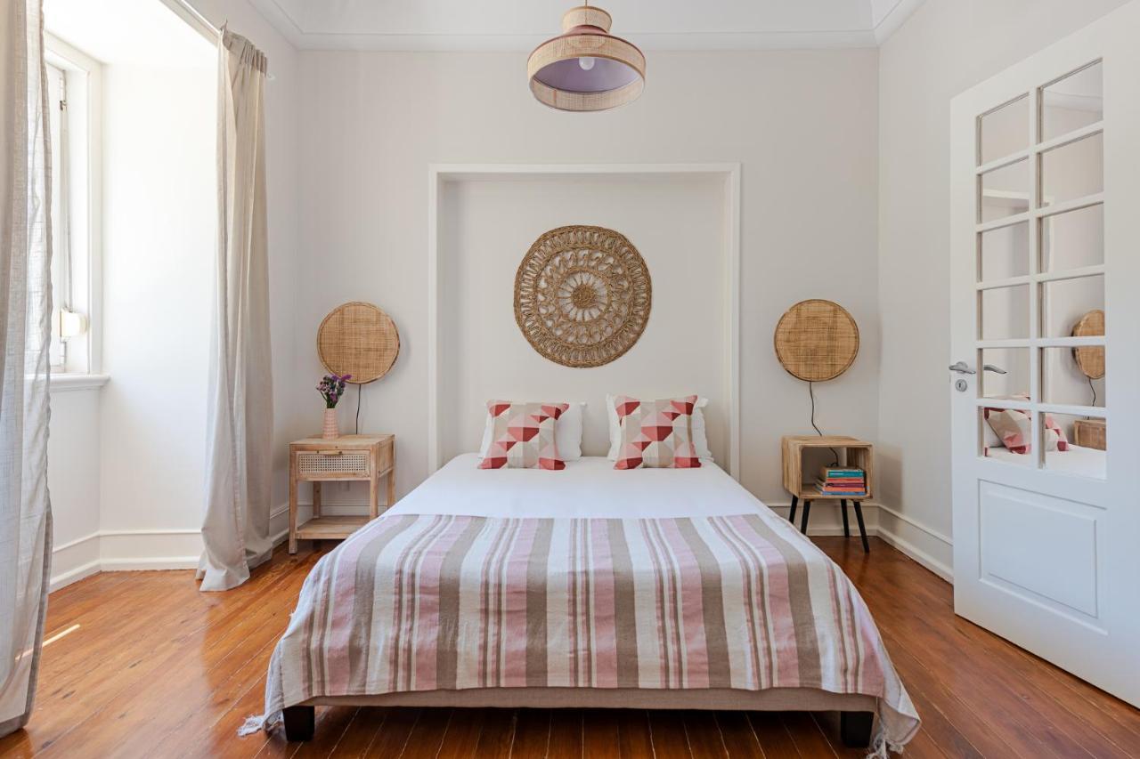 The Local Guest House Lisbon Bagian luar foto