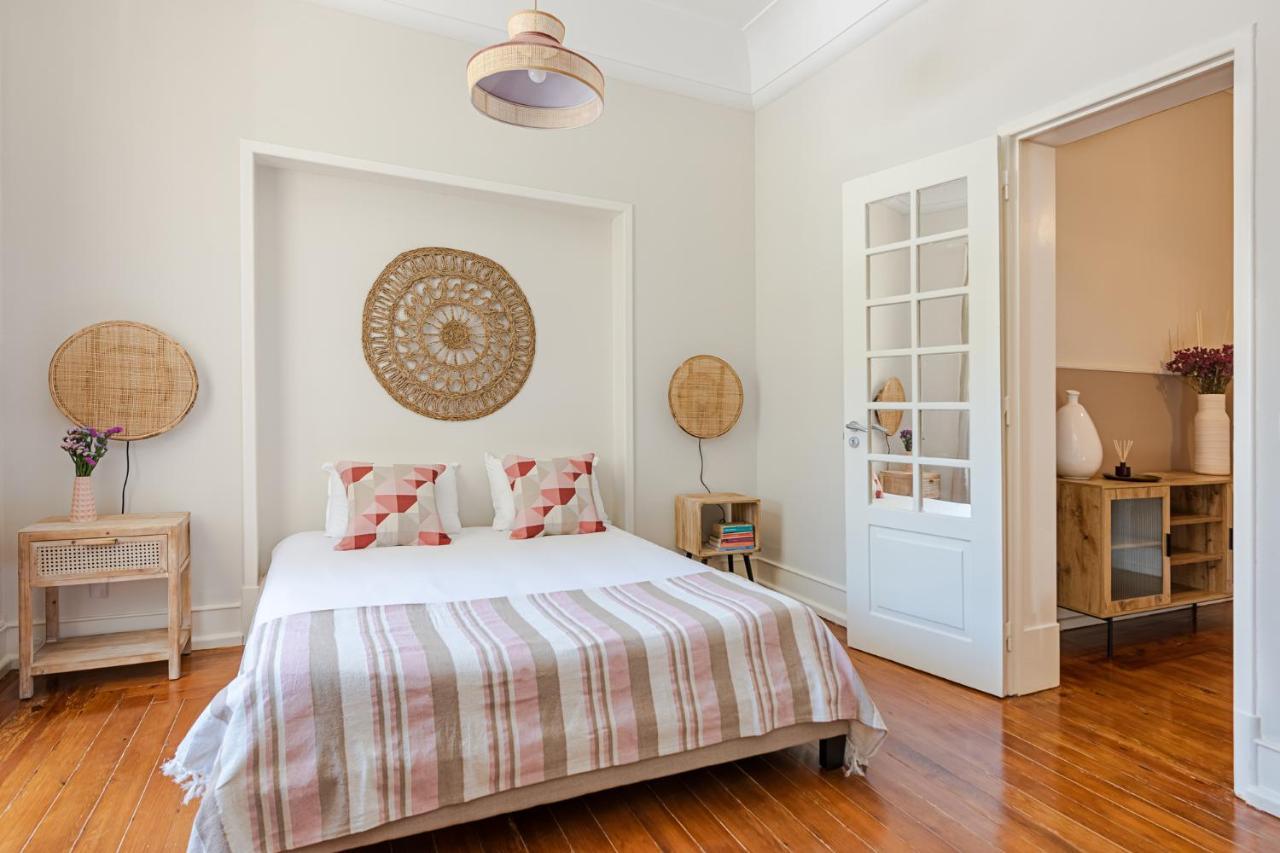 The Local Guest House Lisbon Bagian luar foto