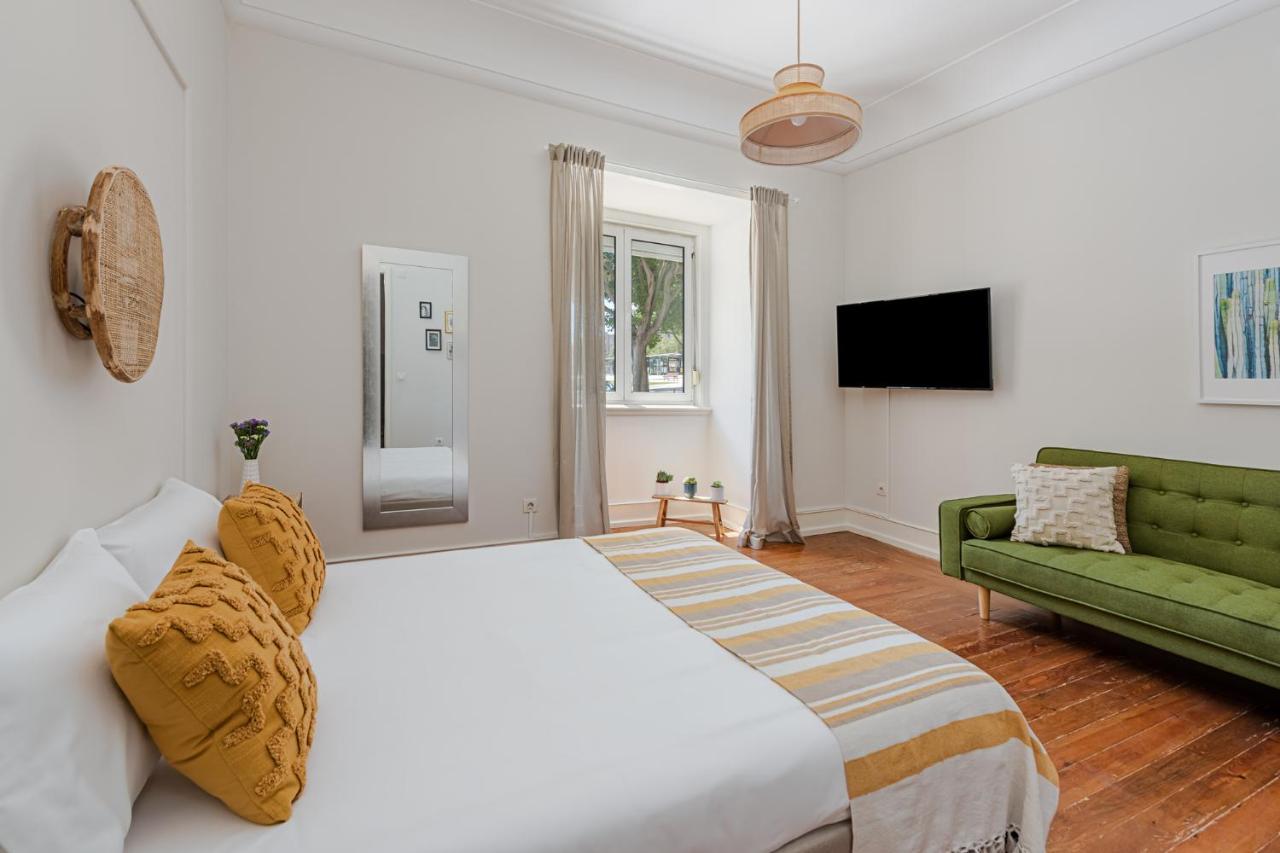 The Local Guest House Lisbon Bagian luar foto